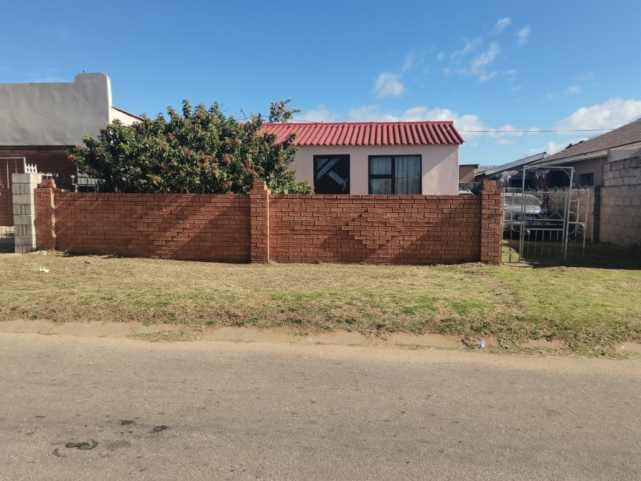 2 Bedroom Property for Sale in Zwide Eastern Cape